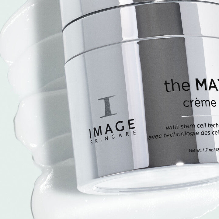 The MAX Crème close up shot of product