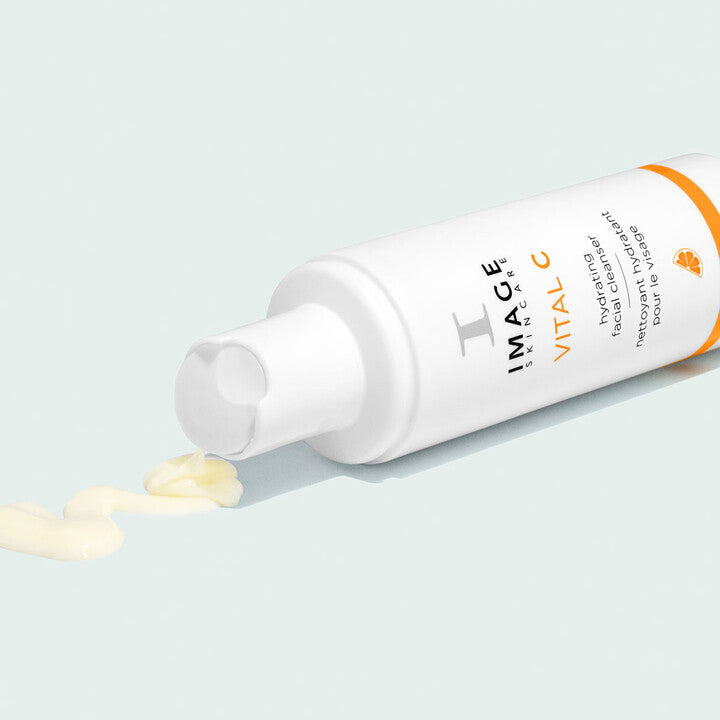 VITAL C Hydrating Facial Cleanser close up